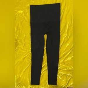 Belly Bandit Mothertucker Postpartum Compression Support Leggings Sz. L